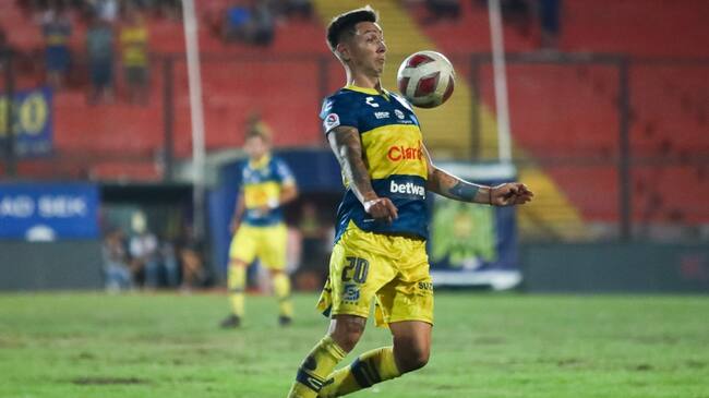 Rodrigo Echeverría llega a acuerdo y será nuevo jugador de Huracán