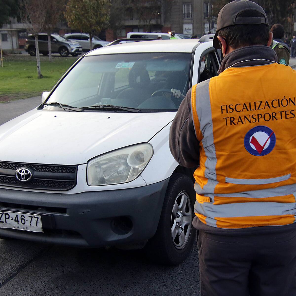 Restricción vehicular en Chile 2026: qué vehículos no pueden circular hoy jueves 18 de junio en Santiago