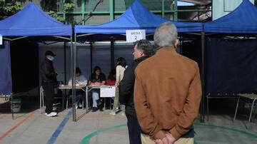 Elecciones 2024 en Chile: Este es el tipo de lápiz que debes llevar este sábado 26 y domingo 27 de octubre