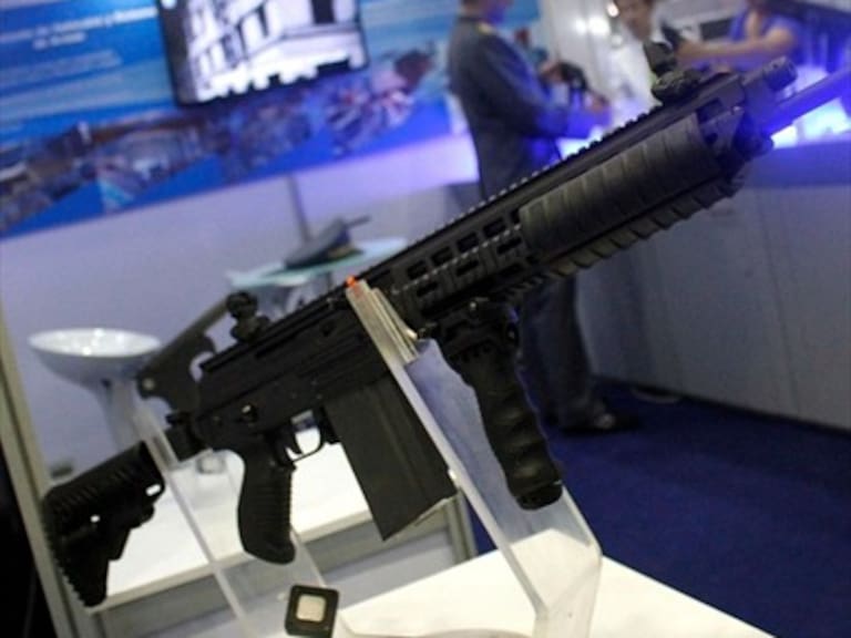 Investigan la venta «por error» de 30 fusiles de francotiradores por parte de Famae a civiles