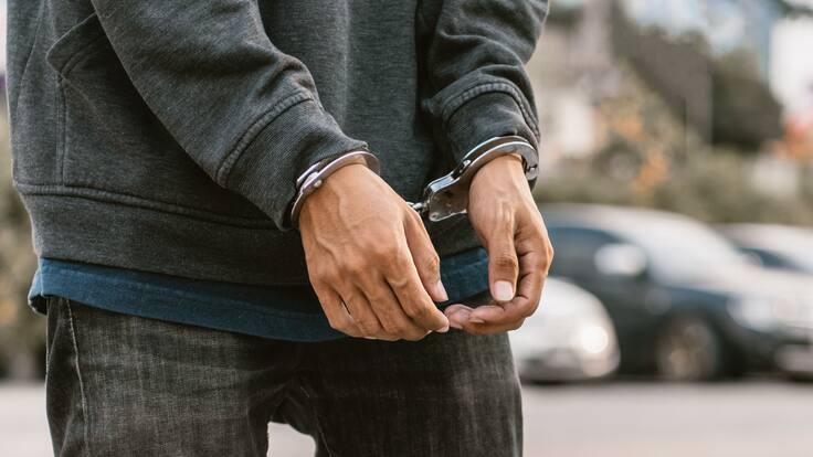 Carabineros confirma que cinco de los seis detenidos por robo de cajero automático en Pirque son menores de edad