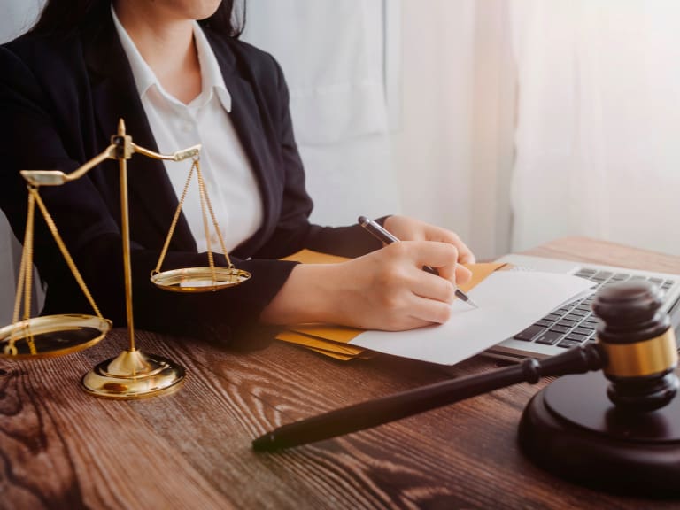 Prestigioso ranking destaca a 9 universidades chilenas entre las mejores de Latinoamérica para estudiar derecho