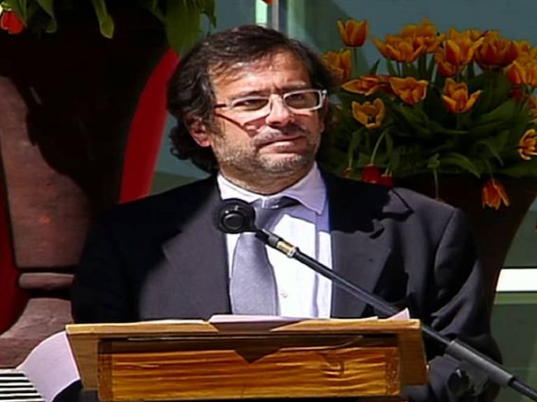 Querido exdirector de TV y mejor amigo de Felipe Camiroaga sufrió grave accidente en moto