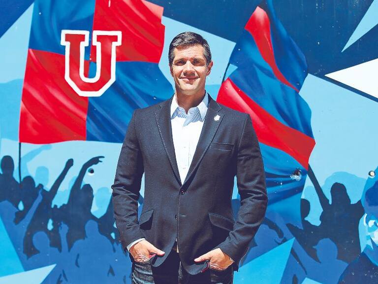 Michael Clark feliz tras el fichaje de Zaldivia por la U: «Necesitábamos un jugador de jerarquía para el club»