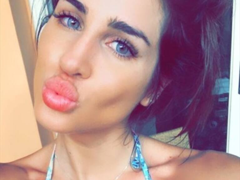 Fran Undurraga se desnuda con frase de Nicolás Maquiavelo