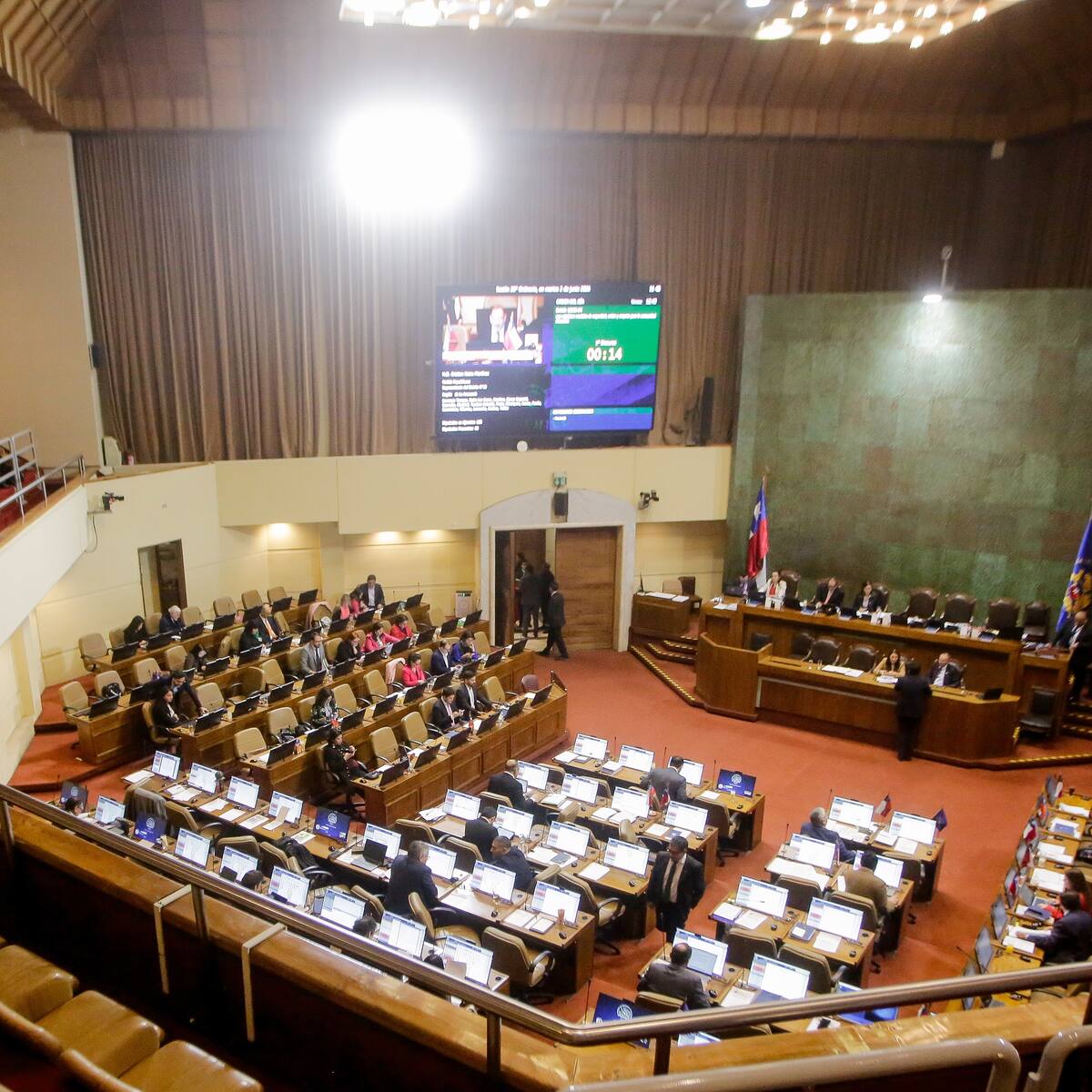 Revelan los nueve diputados que han viajado al extranjero durante la semana distrital