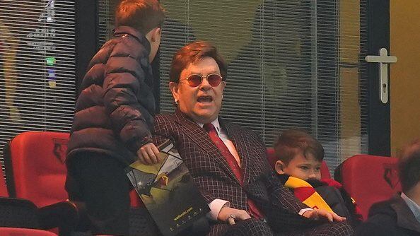 Elton John premió a Francisco Sierralta