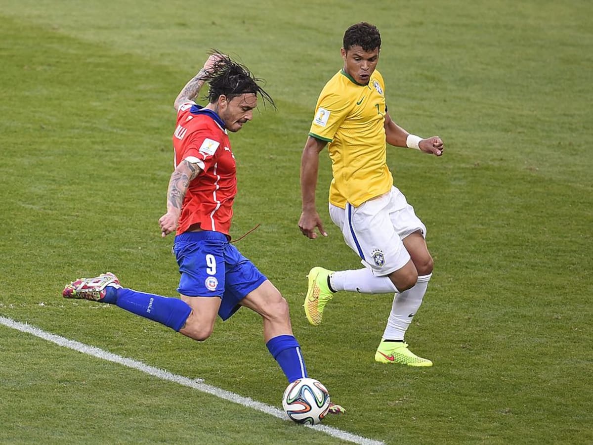 Mauricio Pinilla y el palo ante Brasil en el Mundial 2014: Si la pelota entraba, me iba a jugar a Real Madrid