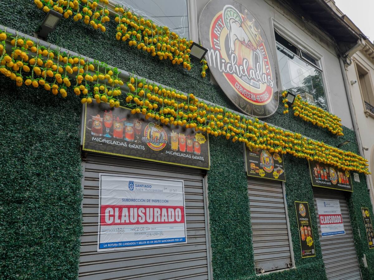 Clausuran nuevo local de “El Rey de las Micheladas” en Santiago: estaba ubicado cerca de un colegio