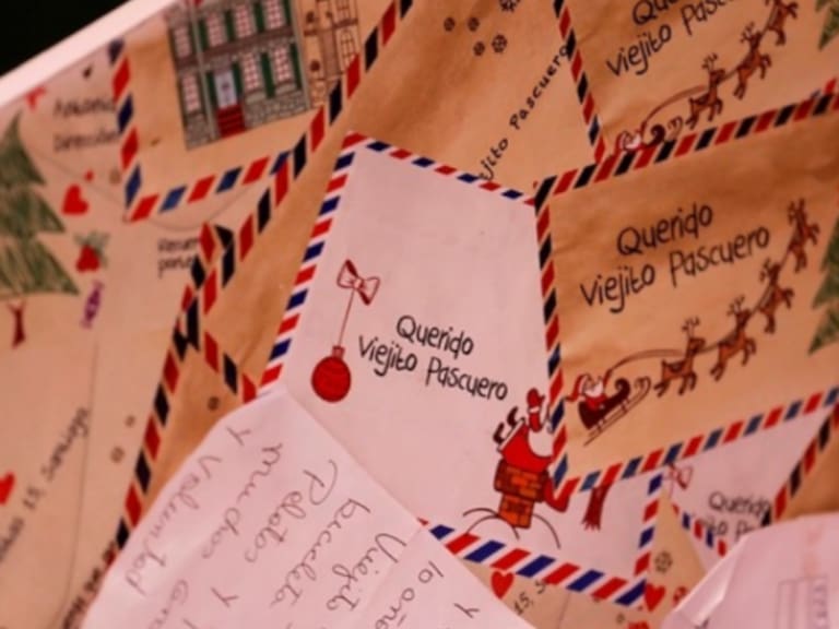 Niño argentino emocionó con su carta al Viejo Pascuero: Quiere que su madre supere el cáncer