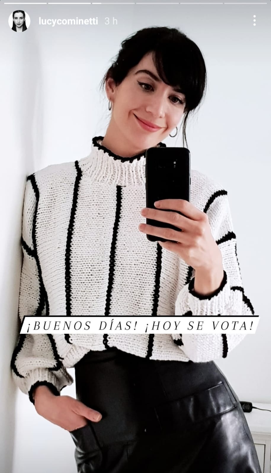 Chilenos famosos votando | Lucy Cominetti