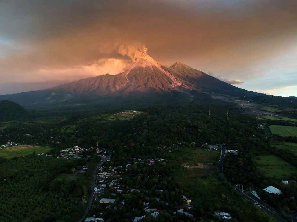 Imágenes de la erupción del Volcán de Fuego en 2018