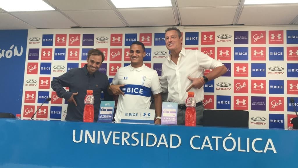 Brayan Rovira es presentado como el último refuerzo de la UC: "Desde noviembre vengo intercambiando ideas con Holan"