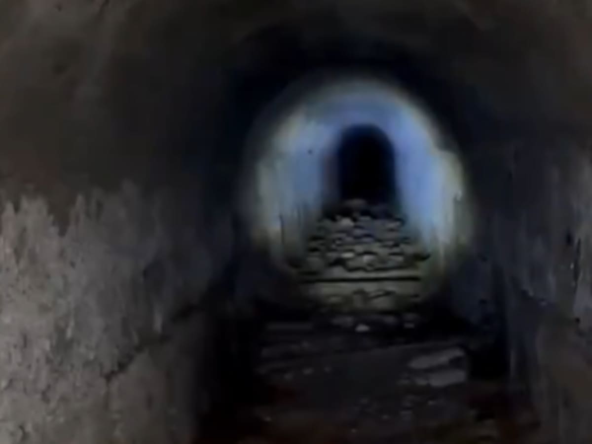 Tendría más de 250 años: así es el túnel subterráneo que quedó al descubierto tras socavón en San Felipe