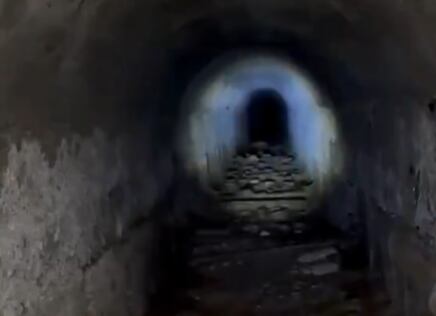 Tendría más de 250 años: así es el túnel subterráneo que quedó al descubierto tras socavón en San Felipe