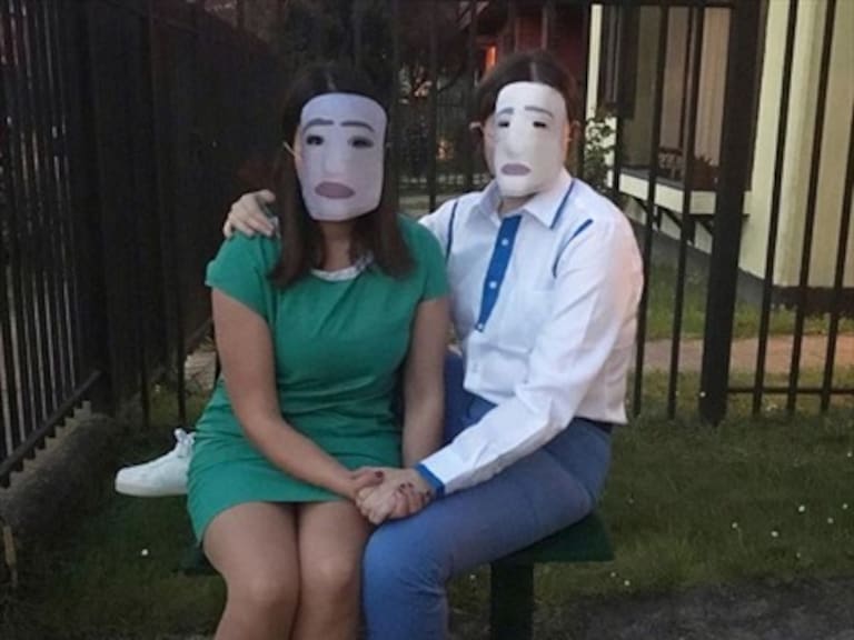 Hablan las creadoras del viralizado disfraz de conocido monumento de Puerto Montt