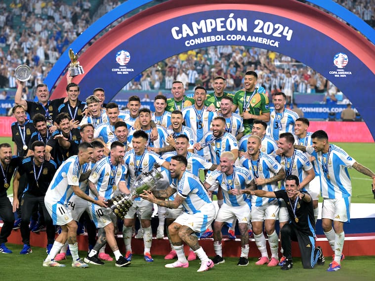Para nadar en dólares: ¿Cuánto dinero ganó Argentina tras consagrarse campeón de Copa América? | Getty Images