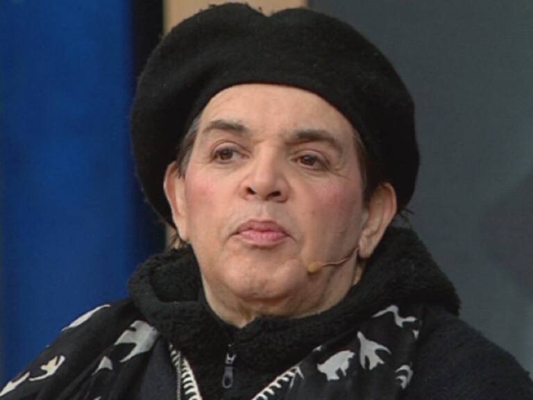 “En un momento empecé a sentir una de mis piernas y uno de mis brazos como lana, fui al médico y ahí me dijeron lo que era”