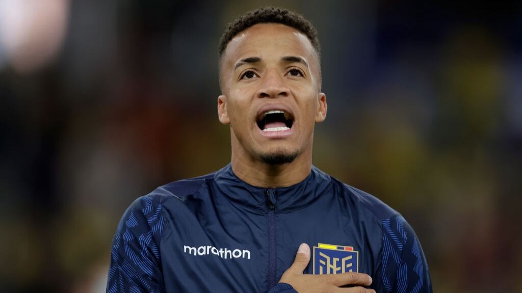 Byron Castillo sale lesionado en el último amistoso de Ecuador previo a Qatar 2022