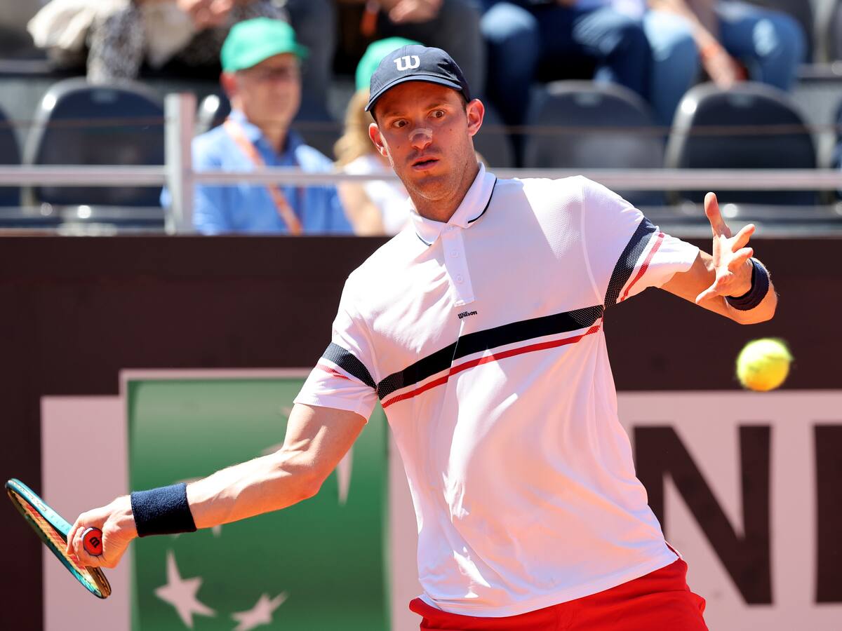 Nicolás Jarry buscará este lunes sumarse a Tabilo en los octavos de final en Roma
