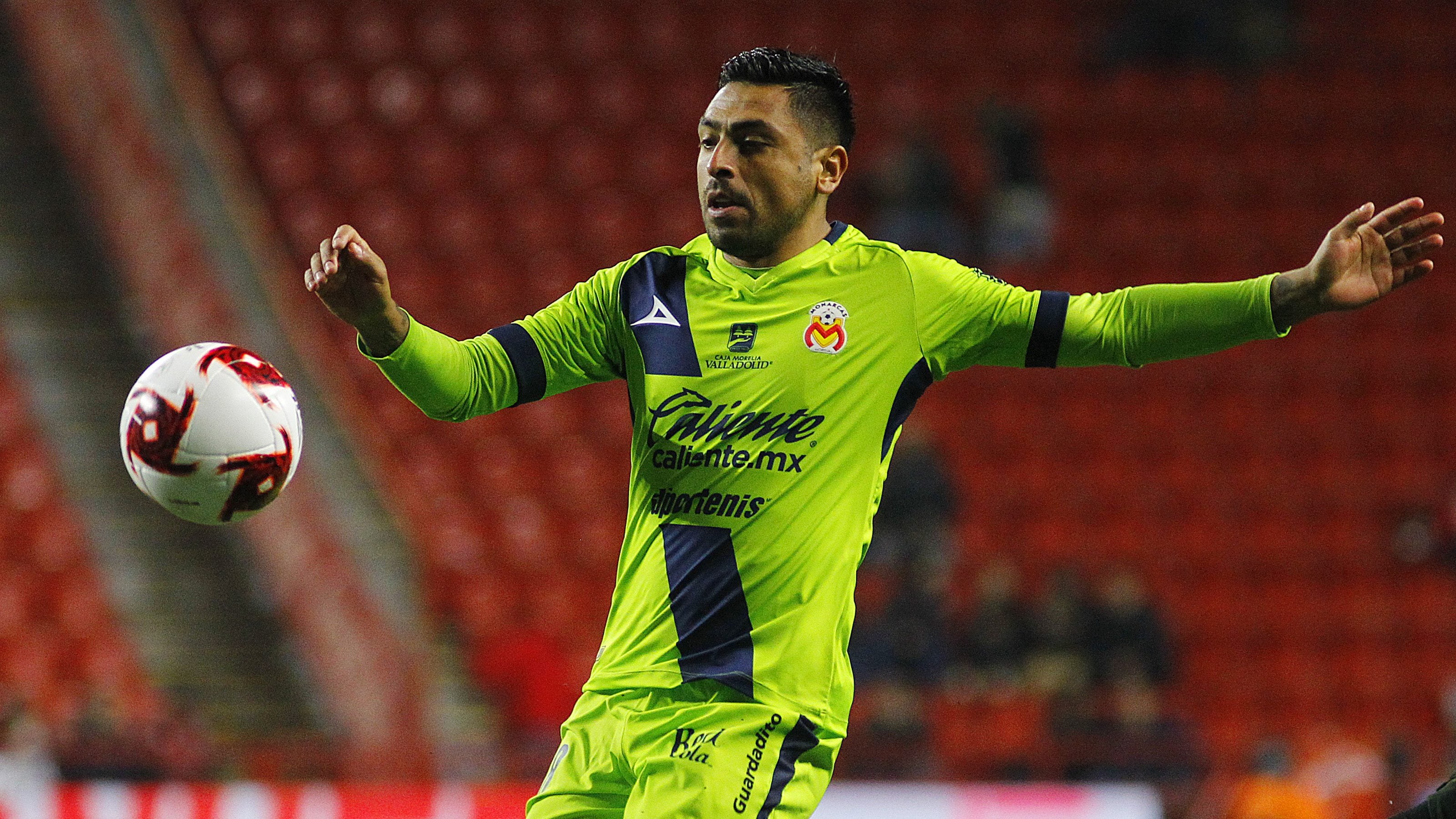 Exesposa de Gonzalo Jara demandó al futbolista por no pagar pensión alimenticia