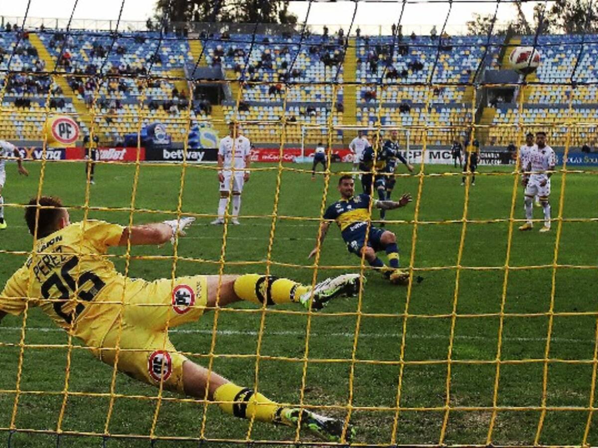 Con un polémico penal: Everton vence a Unión Española y escala en la tabla del Campeonato Nacional