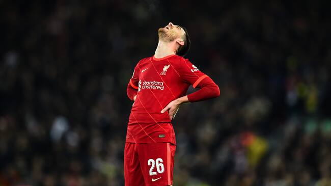 Liverpool y Arsenal igualan en la ida de las semis de la Copa de la Liga