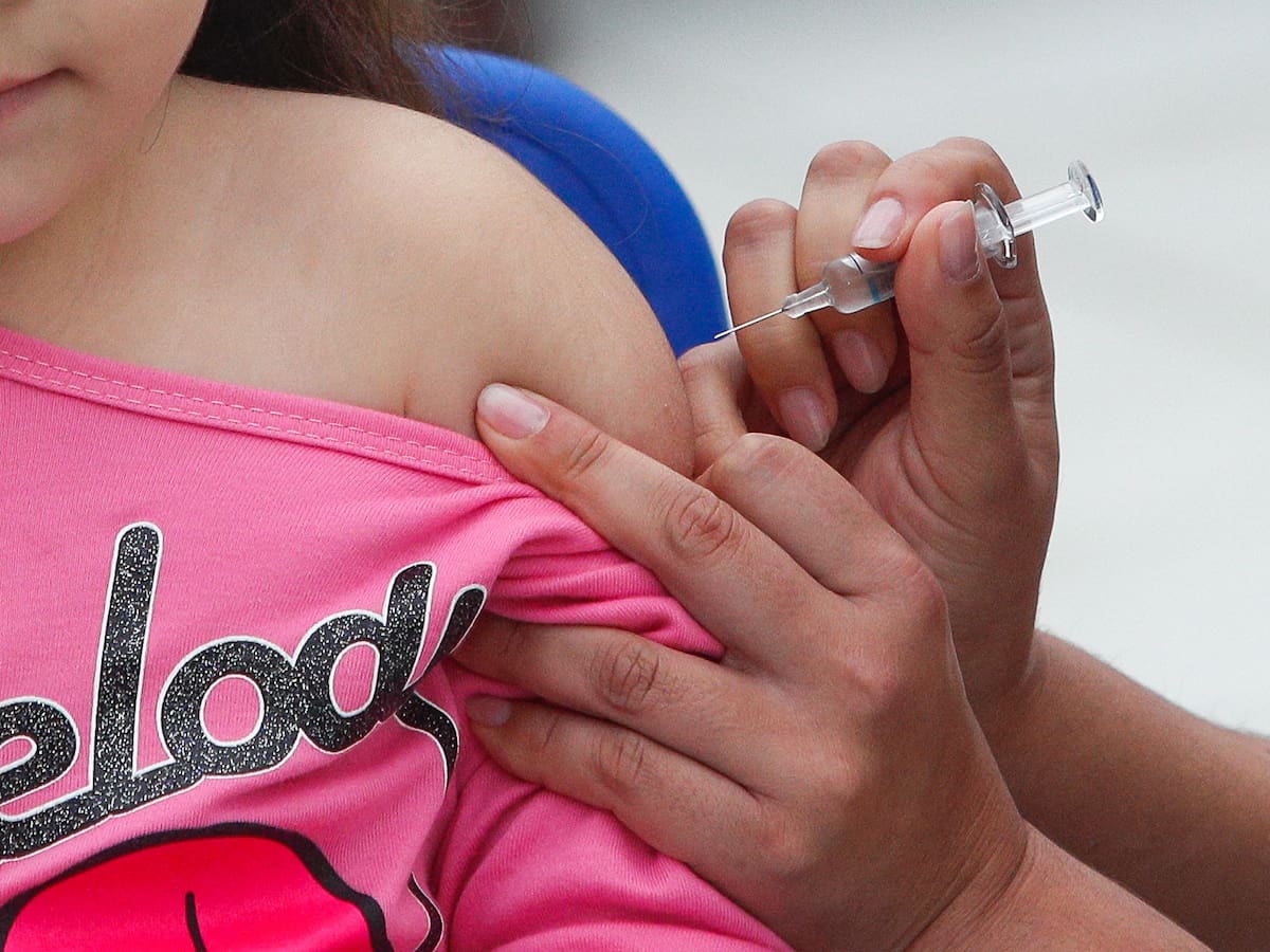 No solo en recintos asistenciales: dónde vacunarse contra la influenza y el Covid en Santiago desde este fin de semana