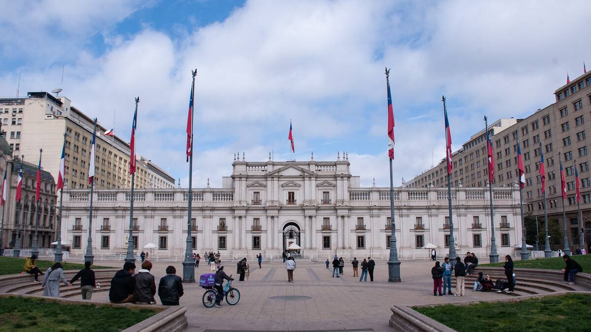 Diputados denuncian ante Contraloría a asesores presidenciales por remuneraciones duplicadas