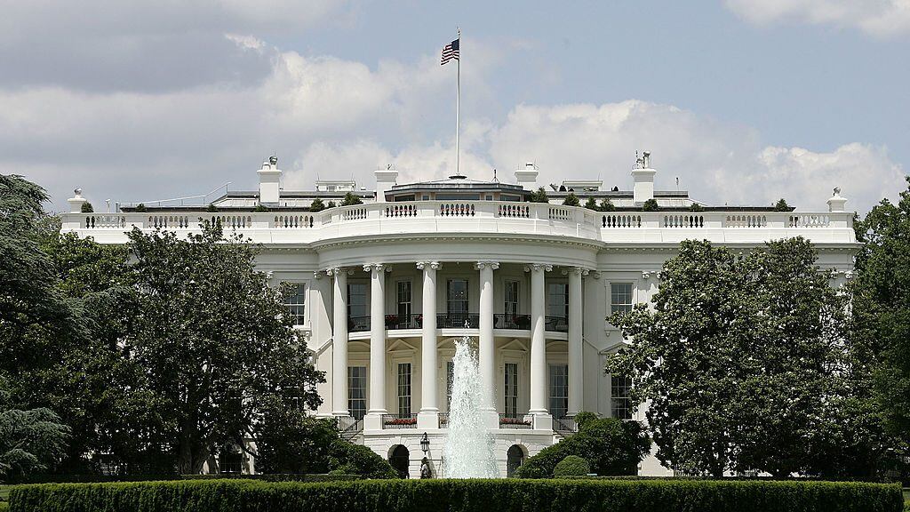 WASHINGTON - MAY 31:  The exterior view of the south side of the White House is seen May 31, 2005 in Washington, DC. Vanity Fair Magazine reported that former FBI official W. Mark Felt claimed himself was ?Deep Throat,? the anonymous source who provided information to Washington Post reporter Bob Woodward?s famous Watergate investigation report that led to the former President Richard Nixon's resignation.  (Photo by Alex Wong/Getty Images)