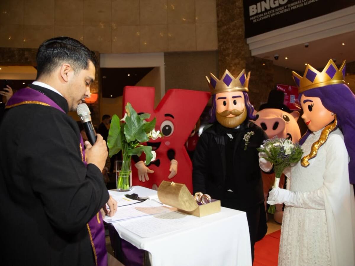 Con singular matrimonio de corpóreos se celebró aniversario de Monticello: promoción durante octubre