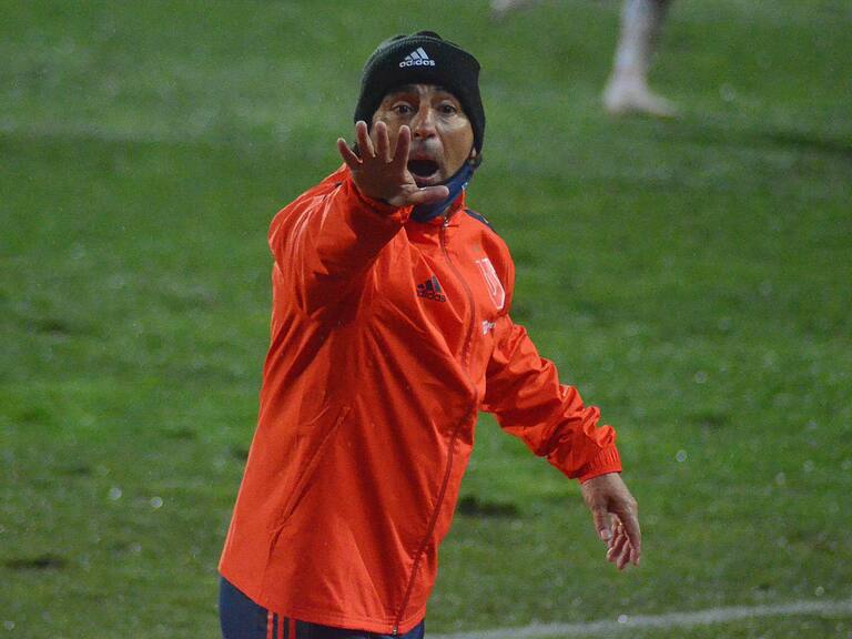 Esteban Valencia ya juega el Clásico de Universidad de Chile con Colo Colo y dice que no pueden entrar «temerosos»