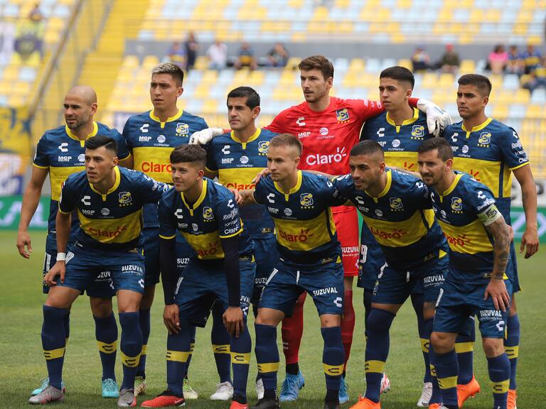 Everton anuncia la salida de dos referentes del plantel para 2024