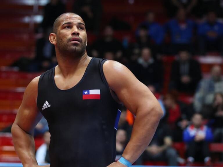Yasmani Acosta se hizo gigante y selló su clasificación a Tokio 2020