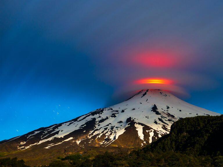 Geólogo sobre Alerta Naranja para el volcán Villarrica: «El riesgo lo genera el ser humano al ponerse en un lugar de peligro»