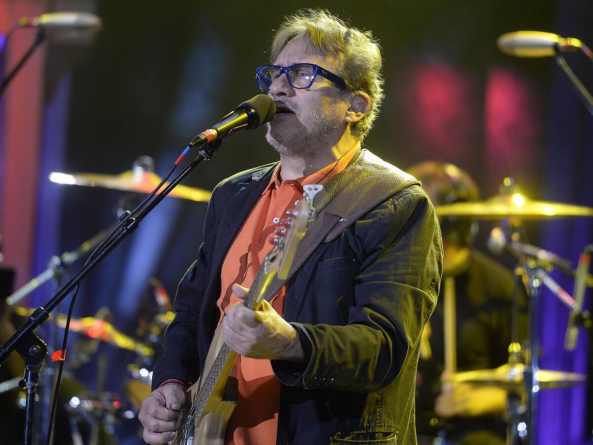 Líder de Los Enanitos Verdes reveló que se casó con la inspiradora de «Tus viejas cartas»