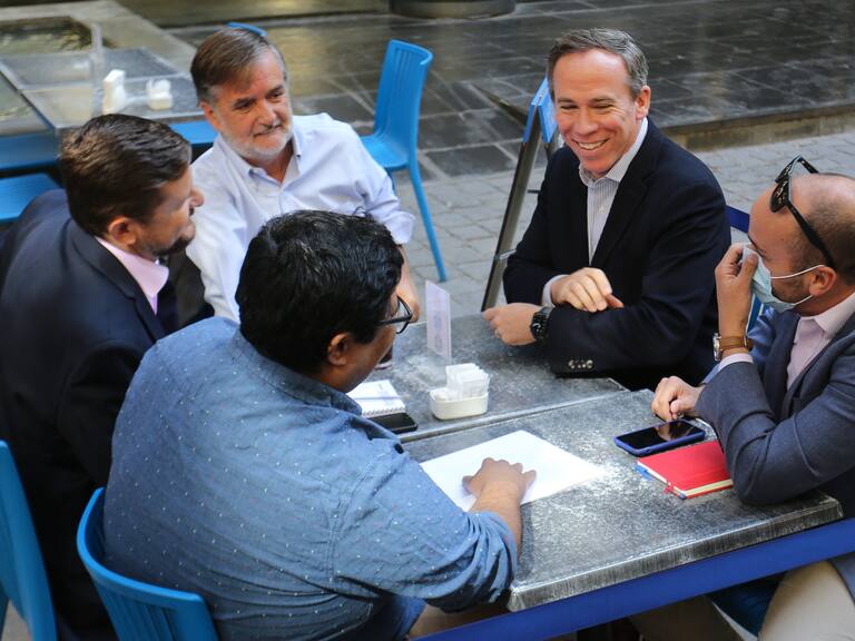 7 de ABRIL de 2022/ SANTIAGO Bancada de Derecha de la Cámara de Diputados conformada por Jorge Alessandri, Arturo Longton, Stephan Schuber, José Carlos Meza y Francisco Undurraga solicitan que el Presidente Gabriel Boric se pronuncie respectos a los dichos de la Ministra del Interior Izkias Siches contra la administración anterior de su cartera
FOTO: DIEGO MARTIN/AGENCIAUNO