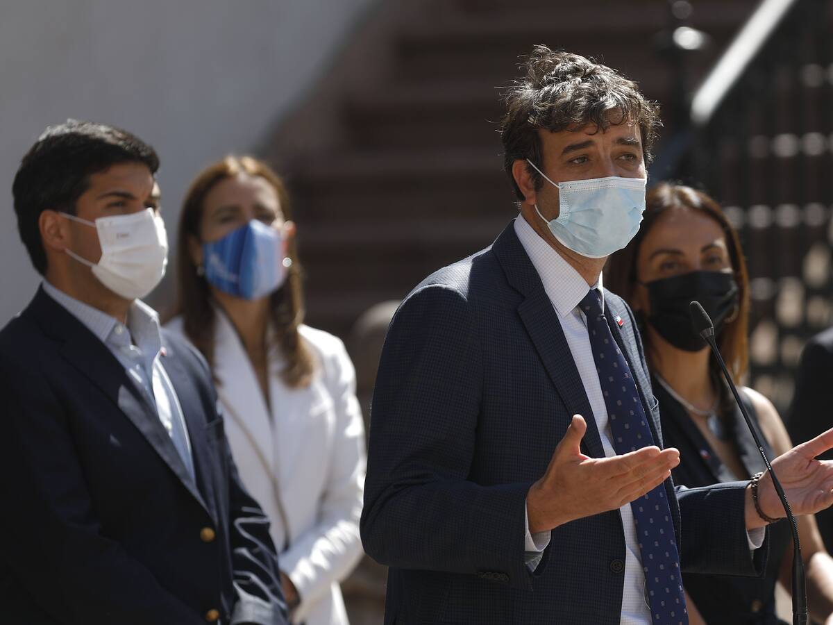 Ministros por argumentos de acusación constitucional contra el Presidente Piñera: «Solo faltó que fueran terraplanistas, antivacunas y anti 5g»