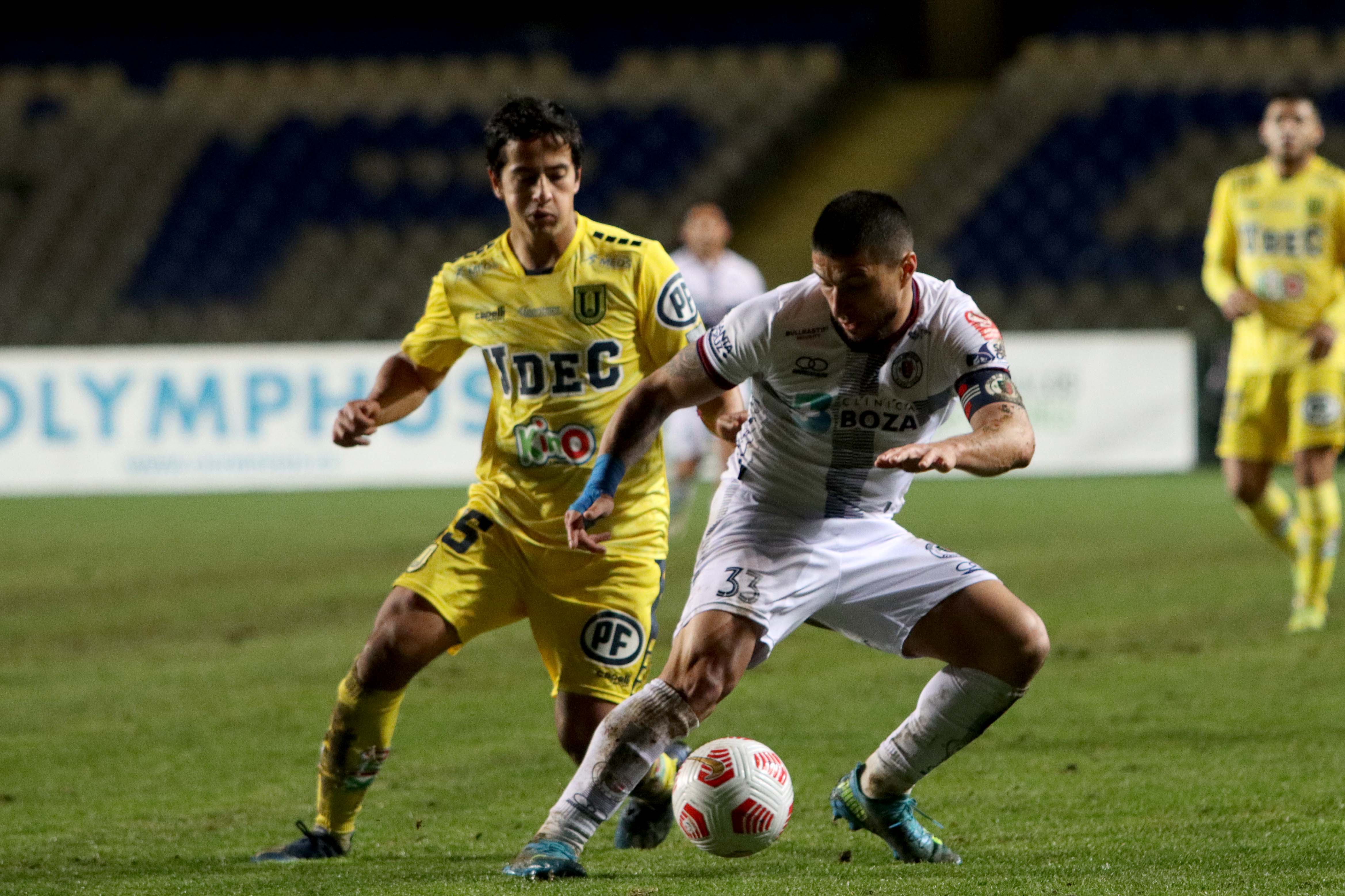 Jaime Gaete en su paso por Deportes Santa Cruz. Foto: Agencia Uno