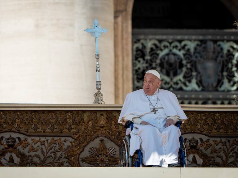 Papa Francisco sorprende con visita a la Basílica de San Pedro mostrado su recuperación tras semanas hospitalizado