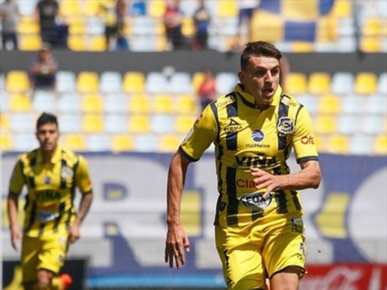Maximiliano Cerato abandona Everton