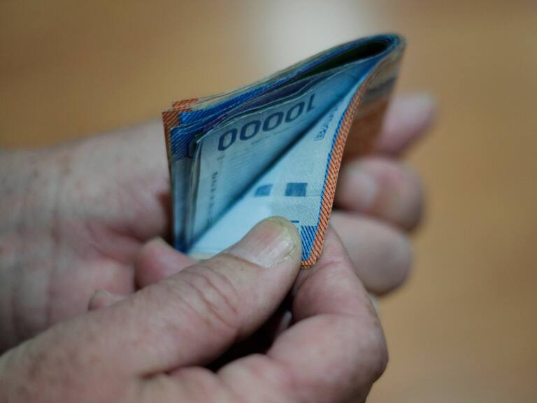 Ministro Marcel asegura que la economía mejorará en 2023: «Se irá recuperando y la inflación irá cayendo»