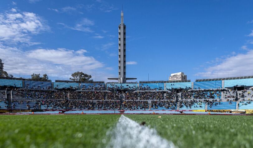 El fútbol uruguayo profesional se va a paro indefinido: piden aumento del sueldo mínimo de los jugadores 