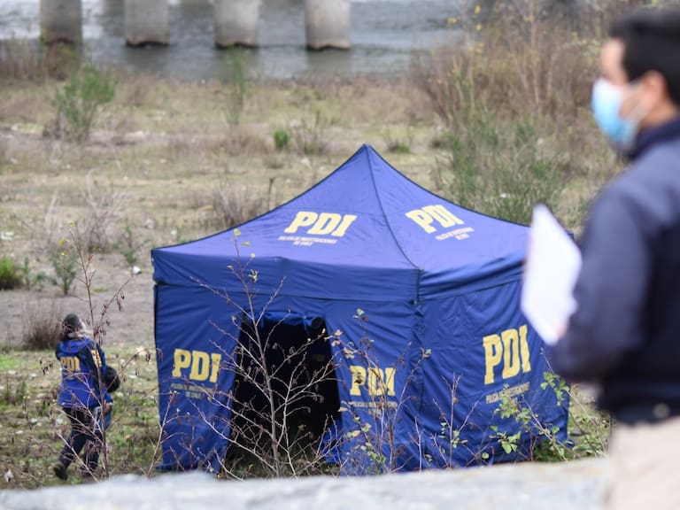 PDI investiga muerte de hombre cuyo cuerpo fue encontrado bajo un puente en Concepción