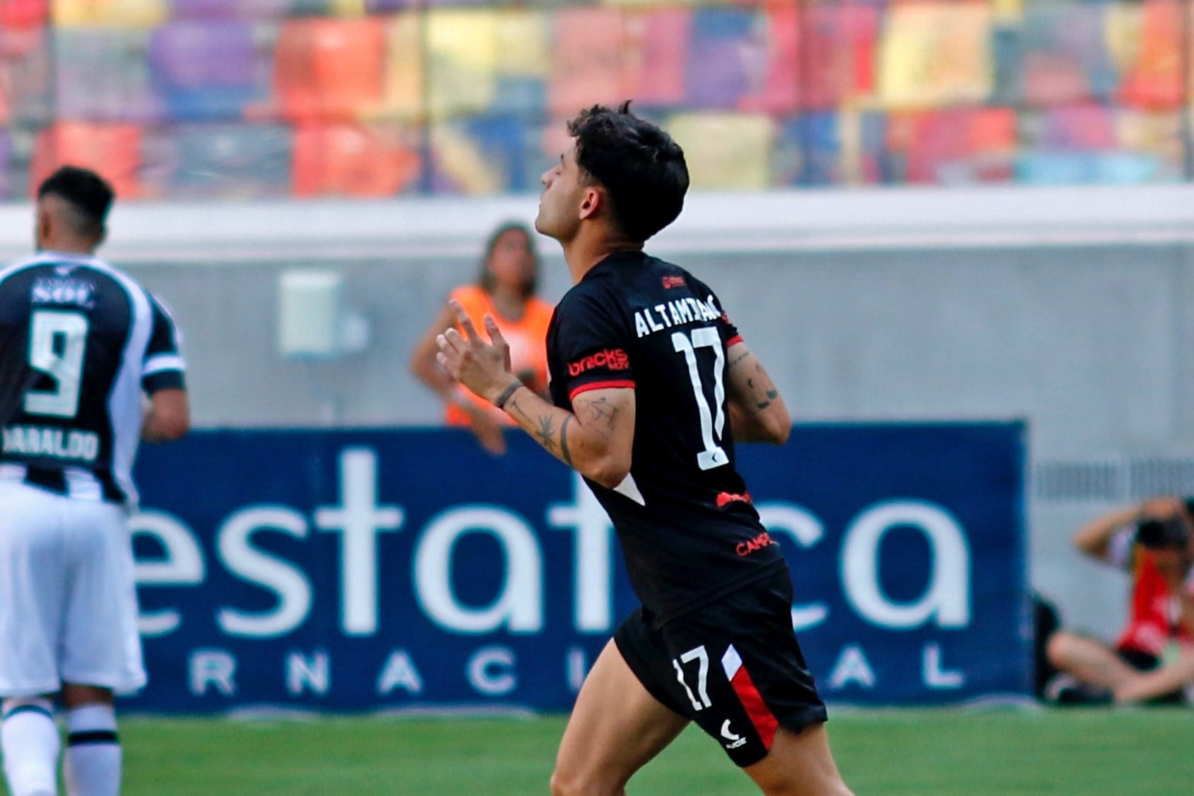 X: @EdelpOficial