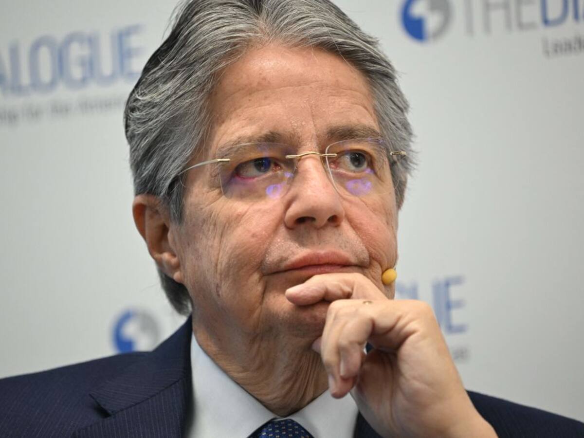 Ecuador: Congreso aprueba un juicio político al presidente