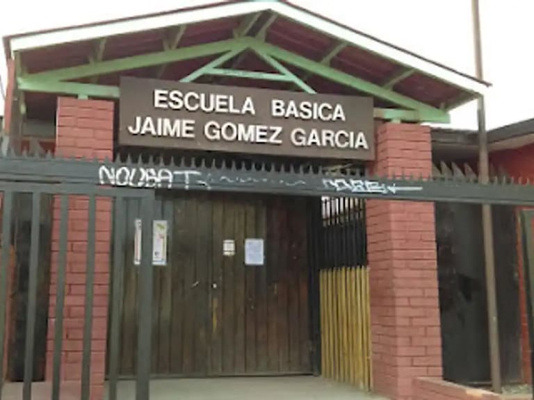 Nuevo caso de violencia escolar: Menor de 12 años apuñala a un compañero de 13 en colegio de Lo Prado