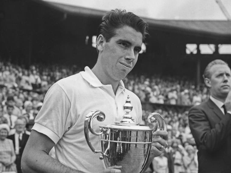 A los 83 años murió Manolo Santana, leyenda del tenis español y precursor del profesionalismo en su país