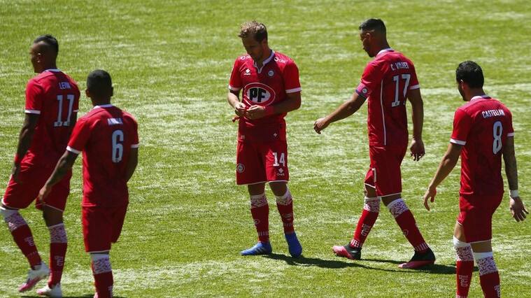 20 DE OCTUBRE DE 2020/VALPARAISOJugadores de Union La Calera, durante el partido valido por la fecha 16 del Campeonato Nacional AFP PlanVital 2020, entre Union La Calera y Huachipato, disputado en el Estadio Nicolas Chahuan Nazar.
FOTO: LEONARDO RUBILAR CHANDIA/AGENCIAUNO