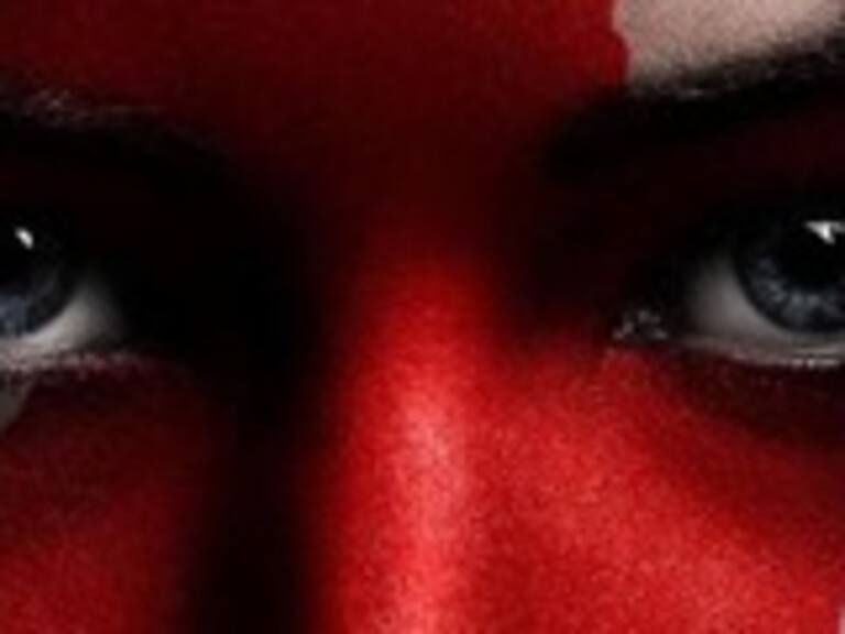 FOTOS Lanzan carteles de Sinsajo parte 2, el cierre de Los Juegos del Hambre